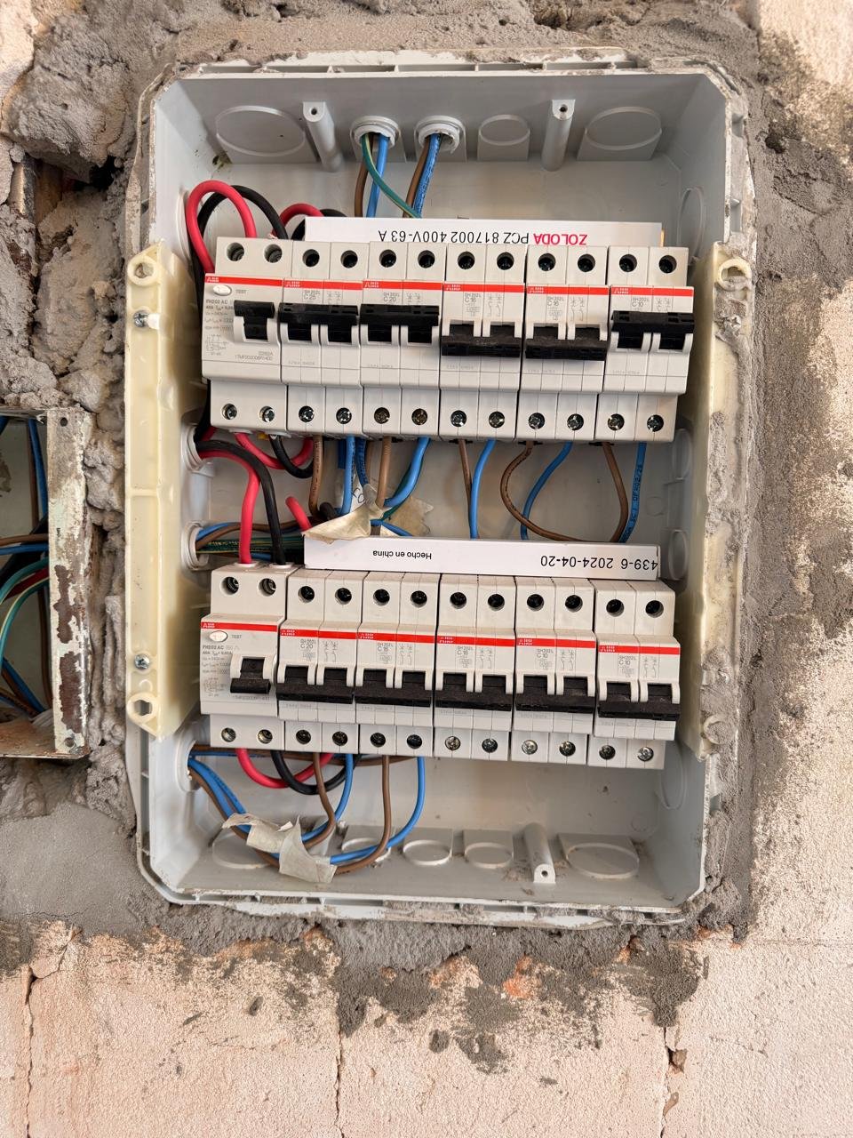 Técnico Zeus Electricidad en emergencia
